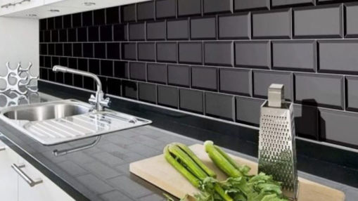 Imagen de Caja cerámica revestimiento negro preto 10X20 (1,04M2) CERAL